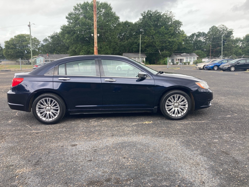 2011 CHRYSLER 200 LIMITED