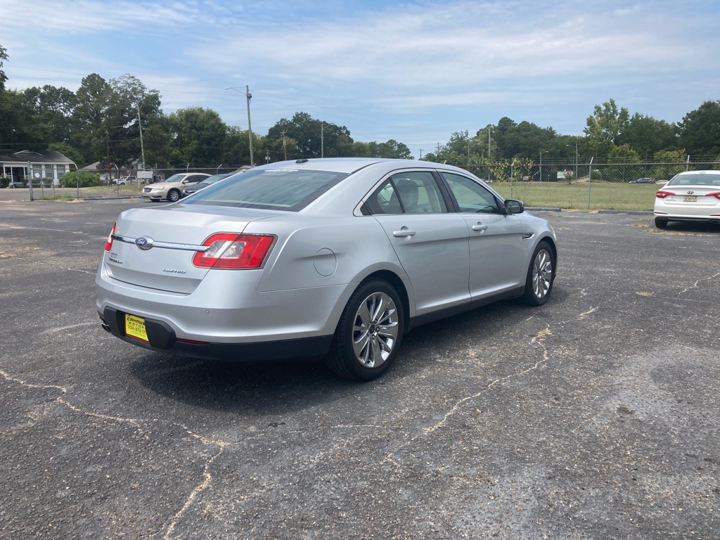 2011 FORD TAURUS LIMITED