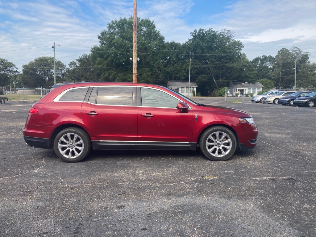 2016 LINCOLN MKT