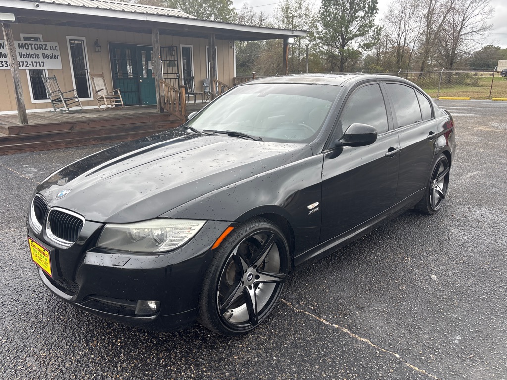 2011 BMW 3 Series 328i's photo