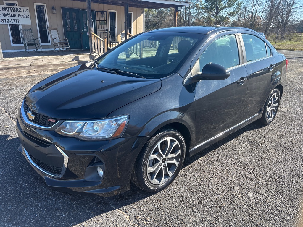 2020 Chevrolet Sonic LT's photo