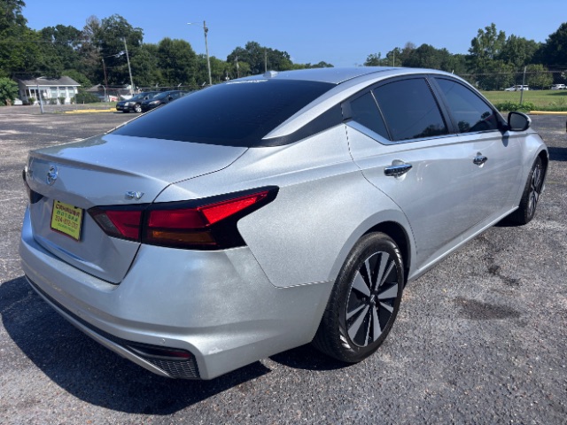 2022 Nissan Altima SV FWD