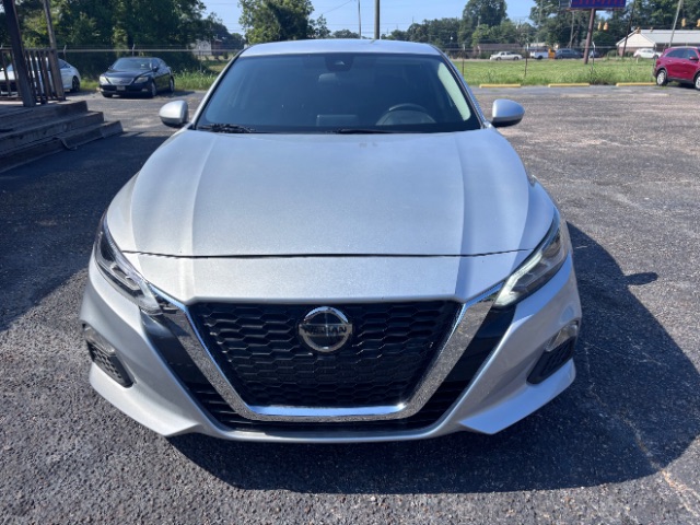 2022 Nissan Altima SV FWD