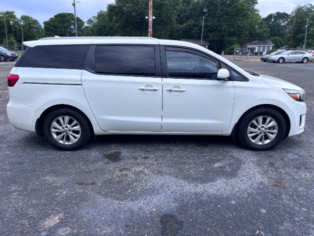2017 Kia Sedona LX